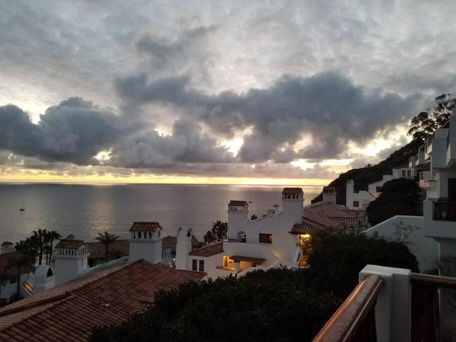 Sunrise Bliss Villa Avalon Dış mekan fotoğraf